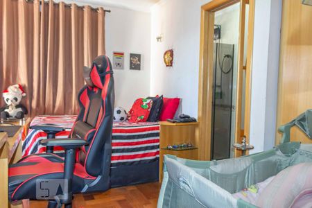 Casa de condomínio à venda com 444m², 4 quartos e 6 vagasQuarto 5 - Suíte