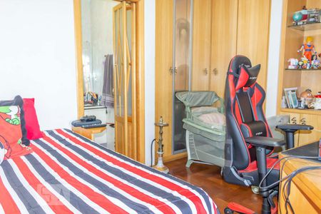 Casa de condomínio à venda com 444m², 4 quartos e 6 vagasQuarto 5 - Suíte