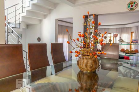 Casa de condomínio à venda com 444m², 4 quartos e 6 vagasSala de Jantar