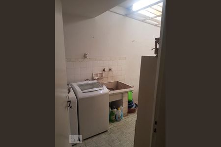 Casa à venda com 125m², 3 quartos e 1 vagaÁREA DE SERVIÇO