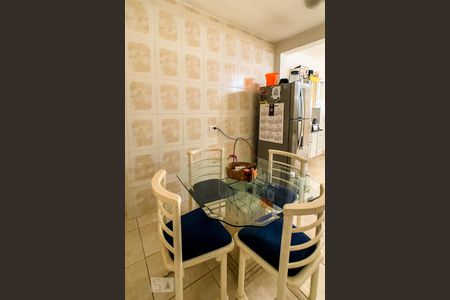 Casa para alugar com 78m², 2 quartos e 2 vagasCozinha