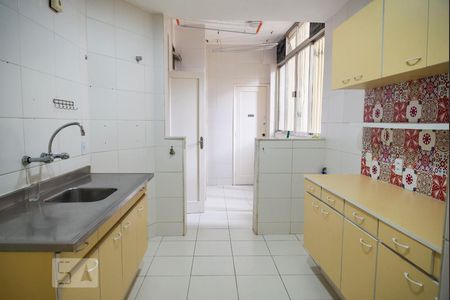 Cozinha de apartamento à venda com 3 quartos, 128m² em Leme, Rio de Janeiro