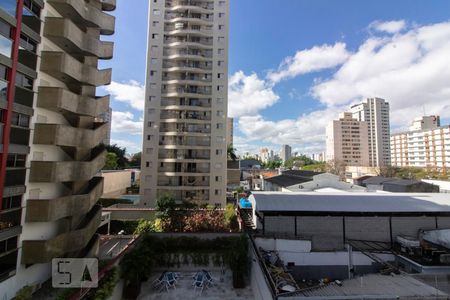 Vista Sala de apartamento à venda com 1 quarto, 58m² em Moema, São Paulo