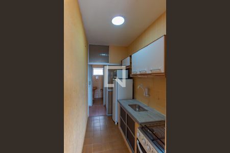 Cozinha de apartamento para alugar com 1 quarto, 32m² em Centro, Campinas