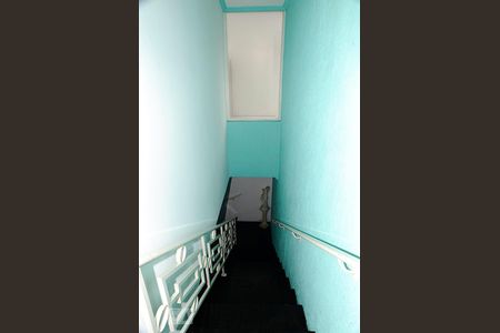 Casa para alugar com 400m², 4 quartos e 3 vagas Casa para alugar com 400m², 4 quartos e 3 vagasEscada