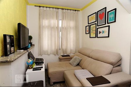 Casa para alugar com 400m², 4 quartos e 3 vagas Casa para alugar com 400m², 4 quartos e 3 vagasSala de TV