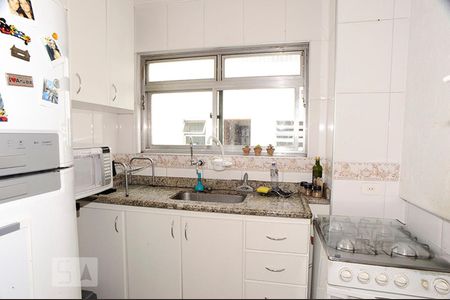 Casa para alugar com 400m², 4 quartos e 3 vagas Casa para alugar com 400m², 4 quartos e 3 vagasCozinha