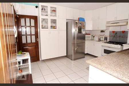 Casa para alugar com 400m², 4 quartos e 3 vagas Casa para alugar com 400m², 4 quartos e 3 vagasCozinha