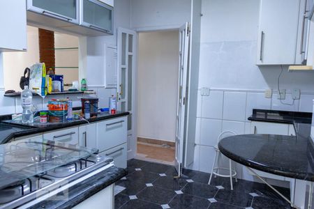 Apartamento à venda com 92m², 3 quartos e 2 vagasCozinha