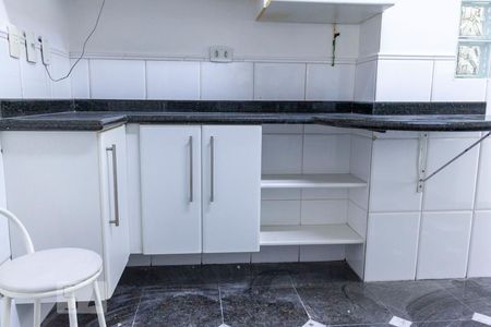 Apartamento à venda com 92m², 3 quartos e 2 vagasCozinha