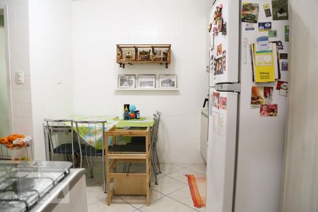 Apartamento à venda com 64m², 2 quartos e 1 vagaCozinha