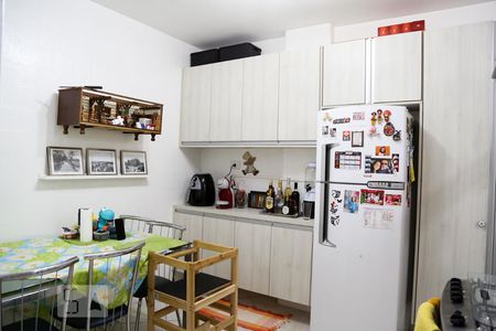 Apartamento à venda com 64m², 2 quartos e 1 vagaCozinha