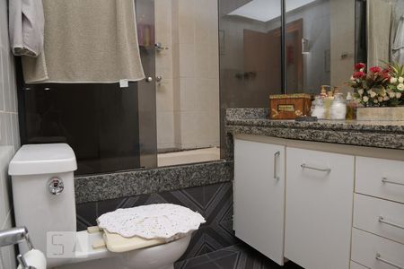 Apartamento à venda com 170m², 4 quartos e 2 vagasBanheiro da Suíte