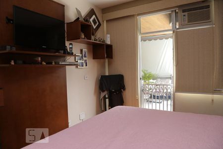 Apartamento à venda com 170m², 4 quartos e 2 vagasQuarto 3 Suíte