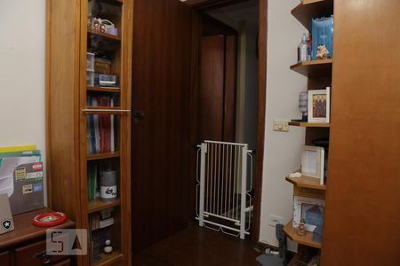 Apartamento à venda com 170m², 4 quartos e 2 vagasQuarto 4