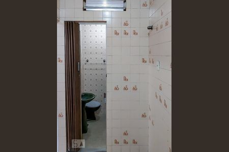 Banheiro de casa para alugar com 2 quartos, 55m² em Penha, Rio de Janeiro