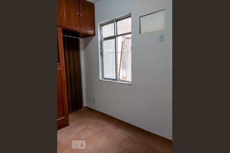 Quarto 1 de casa para alugar com 2 quartos, 55m² em Penha, Rio de Janeiro