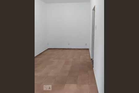 Sala de casa para alugar com 2 quartos, 55m² em Penha, Rio de Janeiro