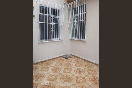 Casa para alugar com 55m², 2 quartos e sem vaga Casa para alugar com 55m², 2 quartos e sem vagaQuintal
