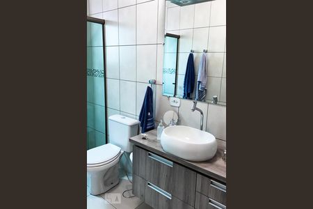 Banheiro da Suíte de casa de condomínio à venda com 3 quartos, 89m² em Penha de França, São Paulo