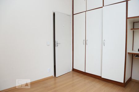 Quarto 1 de apartamento à venda com 2 quartos, 74m² em Tijuca, Rio de Janeiro