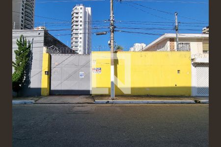 Casa à venda com 300m², 3 quartos e 8 vagasFachada