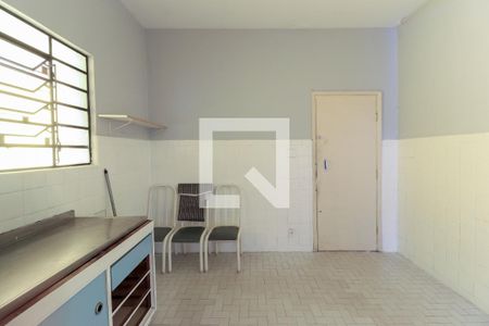 Casa à venda com 300m², 3 quartos e 8 vagasCozinha