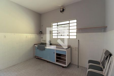 Casa à venda com 300m², 3 quartos e 8 vagasCozinha