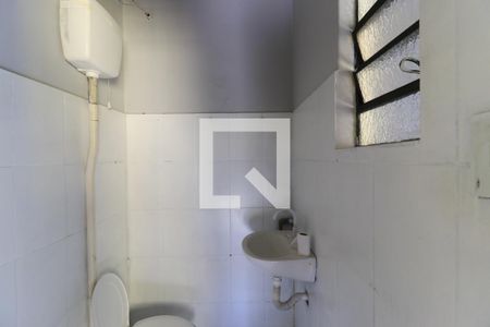 Casa à venda com 300m², 3 quartos e 8 vagasBanheiro de Serviço