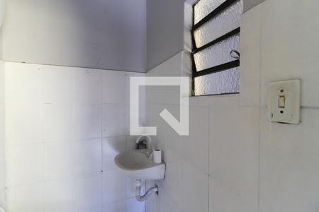 Casa à venda com 300m², 3 quartos e 8 vagasBanheiro de Serviço