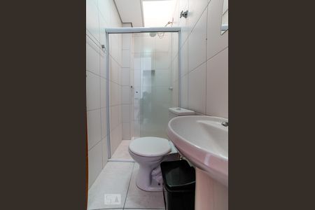 Banheiro de apartamento para alugar com 1 quarto, 27m² em Carandiru, São Paulo