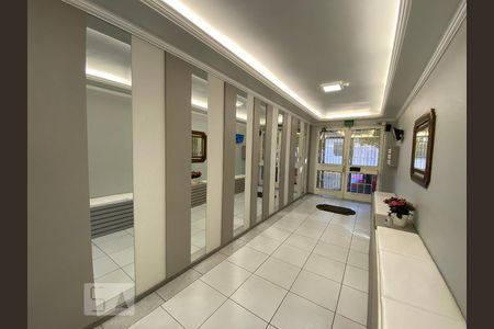 Apartamento à venda com 117m², 2 quartos e sem vagaHall de Entrada