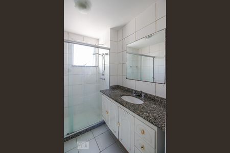 Apartamento para alugar com 300m², 5 quartos e 3 vagas Apartamento para alugar com 300m², 5 quartos e 3 vagasBanheiro da Suíte 2