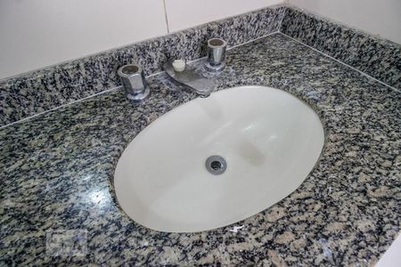 Apartamento para alugar com 300m², 5 quartos e 3 vagas Apartamento para alugar com 300m², 5 quartos e 3 vagasBanheiro 1