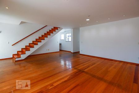 Sala de apartamento para alugar com 5 quartos, 300m² em Recreio dos Bandeirantes, Rio de Janeiro