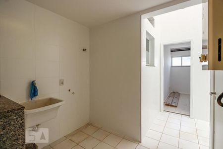 Apartamento para alugar com 300m², 5 quartos e 3 vagas Apartamento para alugar com 300m², 5 quartos e 3 vagasÁrea de Serviço