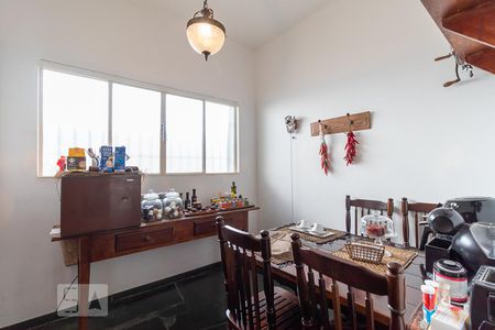 Casa à venda com 350m², 4 quartos e 4 vagasCopa