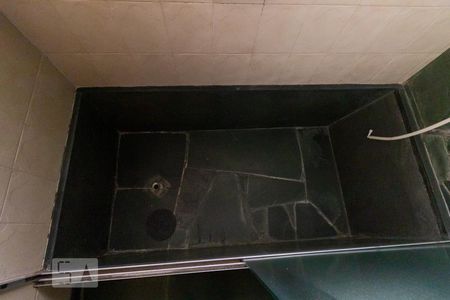 Casa à venda com 350m², 4 quartos e 4 vagasBanheiro do corredor