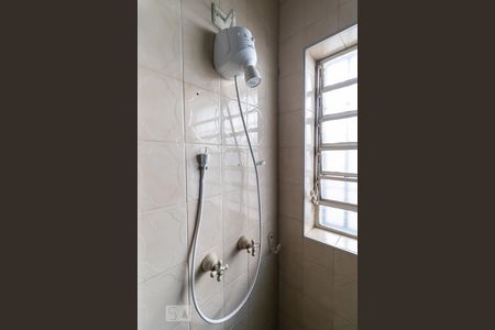 Casa à venda com 350m², 4 quartos e 4 vagasBanheiro do corredor