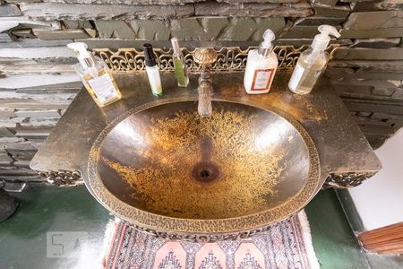 Casa à venda com 350m², 4 quartos e 4 vagasLavabo