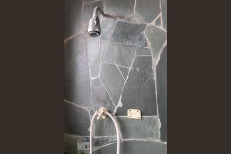 Casa à venda com 350m², 4 quartos e 4 vagasBanheiro do corredor