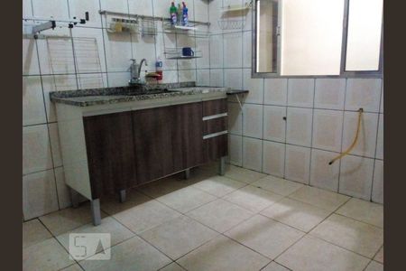 Cozinha de casa para alugar com 4 quartos, 110m² em Jardim Liderança, São Paulo
