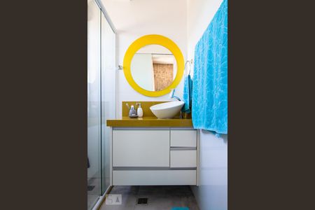 Casa à venda com 250m², 3 quartos e 6 vagasBanheiro da Suíte 3