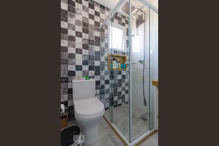 Casa à venda com 250m², 3 quartos e 6 vagasBanheiro da Suíte 3