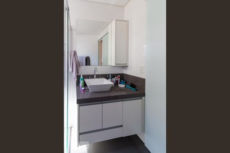 Casa à venda com 250m², 3 quartos e 6 vagasBanheiro da Suíte 1