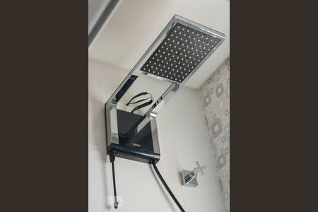 Casa à venda com 250m², 3 quartos e 6 vagasChuveiro