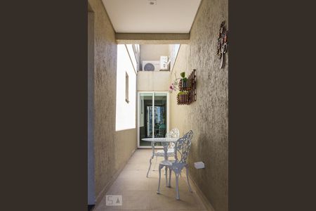 Casa à venda com 250m², 3 quartos e 6 vagasCorredor