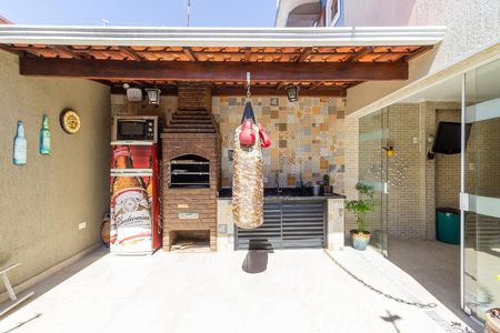 Casa à venda com 250m², 3 quartos e 6 vagasChurrasqueira