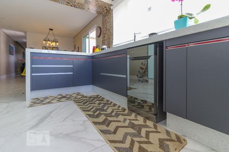 Casa à venda com 250m², 3 quartos e 6 vagasCozinha - Armários