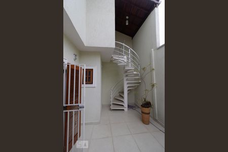 Quintal de casa à venda com 2 quartos, 210m² em Santana, São Paulo